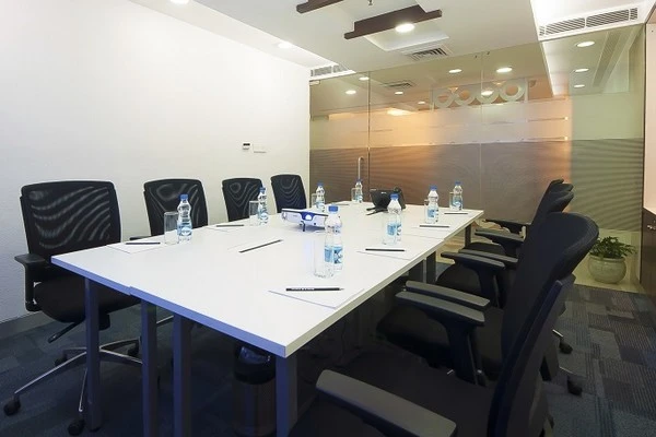 CORPORATE-OFFICE-INTERIORS-BY-RAVO-INTERIORS